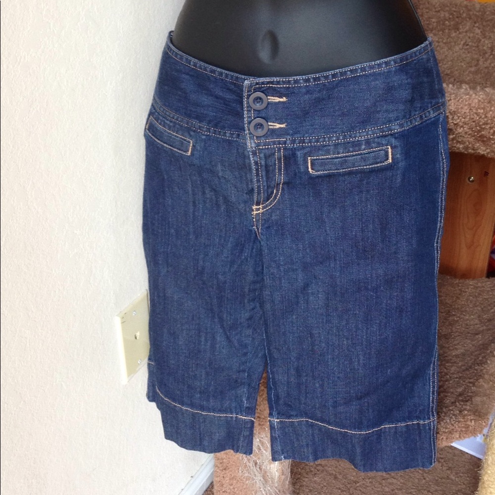 Madison Capris! 👖 - Picture 3 of 4
